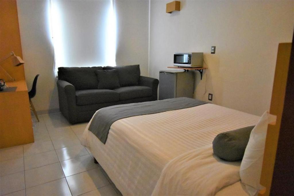 Hotel Barante Suites Salamanca Exterior photo